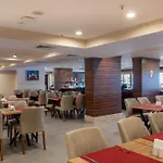Viking Express Hotel Aparthotel 4*