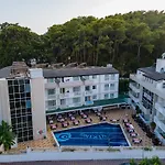 Viking Express Hotel Aparthotel 4*