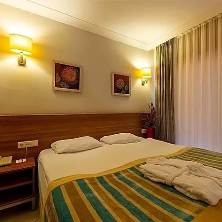 Ξενοδοχείο με διαμερίσματα Viking Express Hotel Κεμέρ